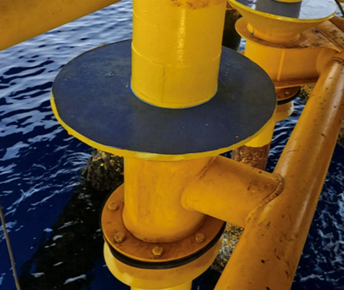 FlexiGuide fitted to a conductor guide on an offshore platform